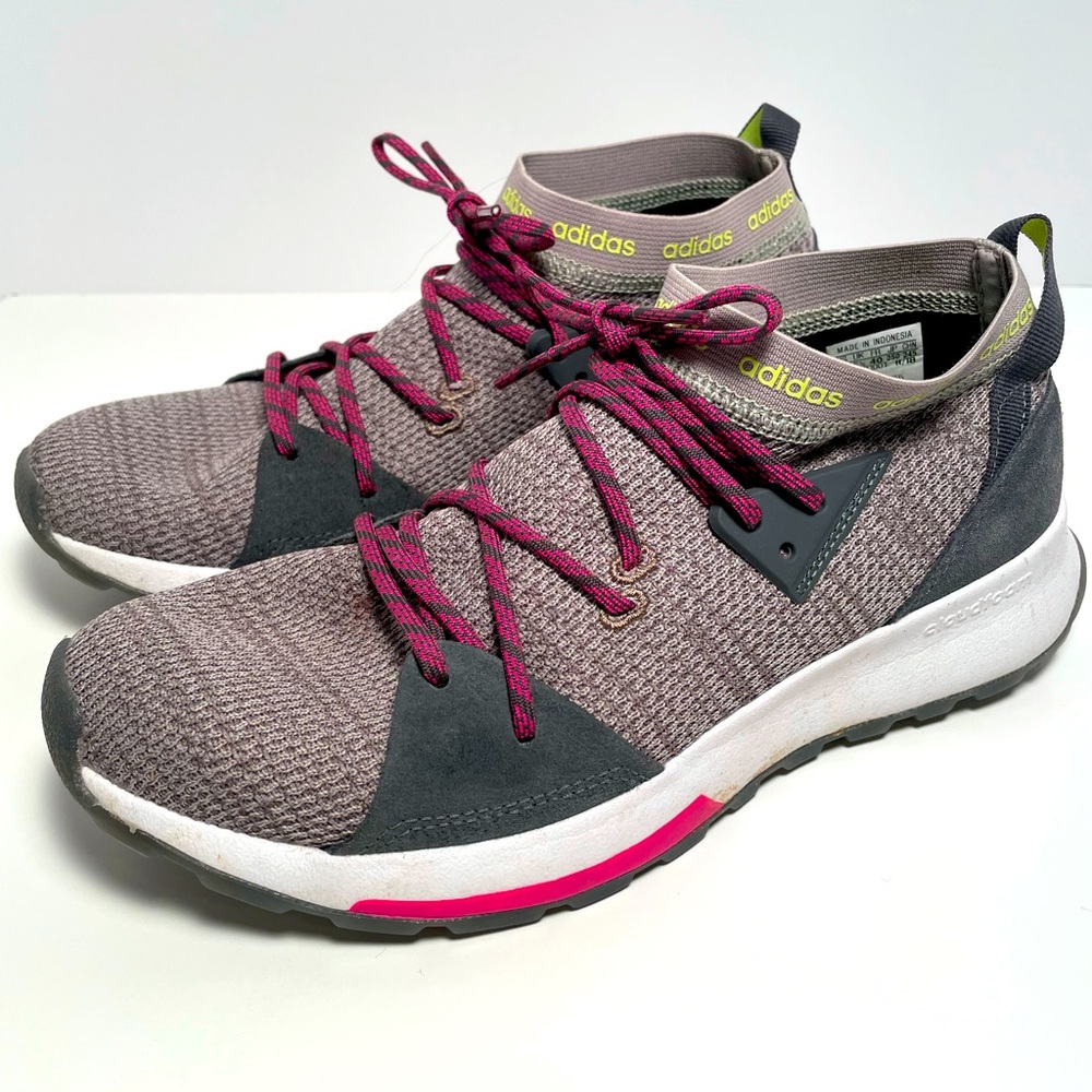 ADIDAS NWOT 8M